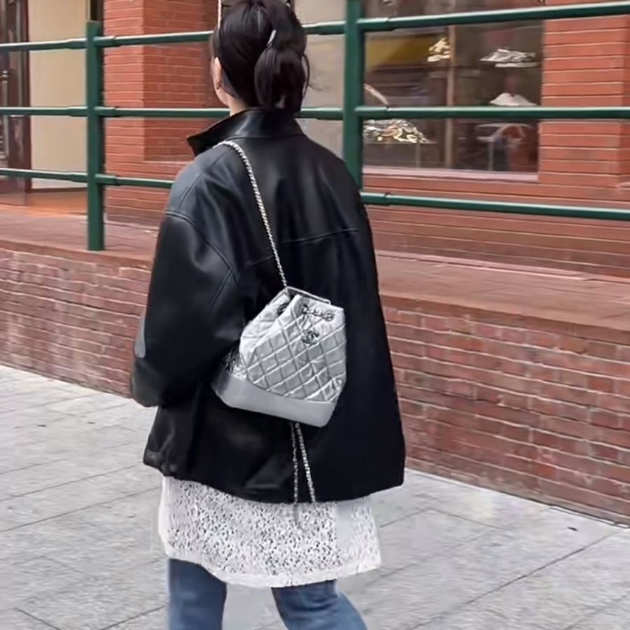CHANEL Gabrielle 流浪包 雙肩 絕版銀色-3