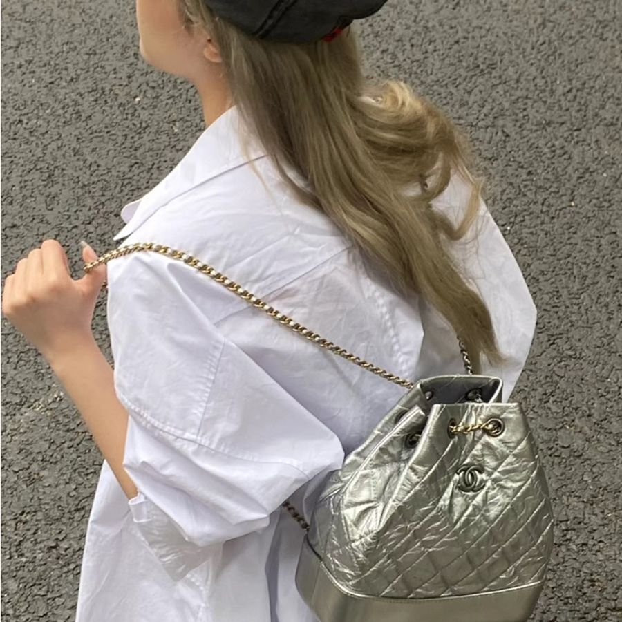 CHANEL Gabrielle 流浪包 雙肩 絕版銀色-4
