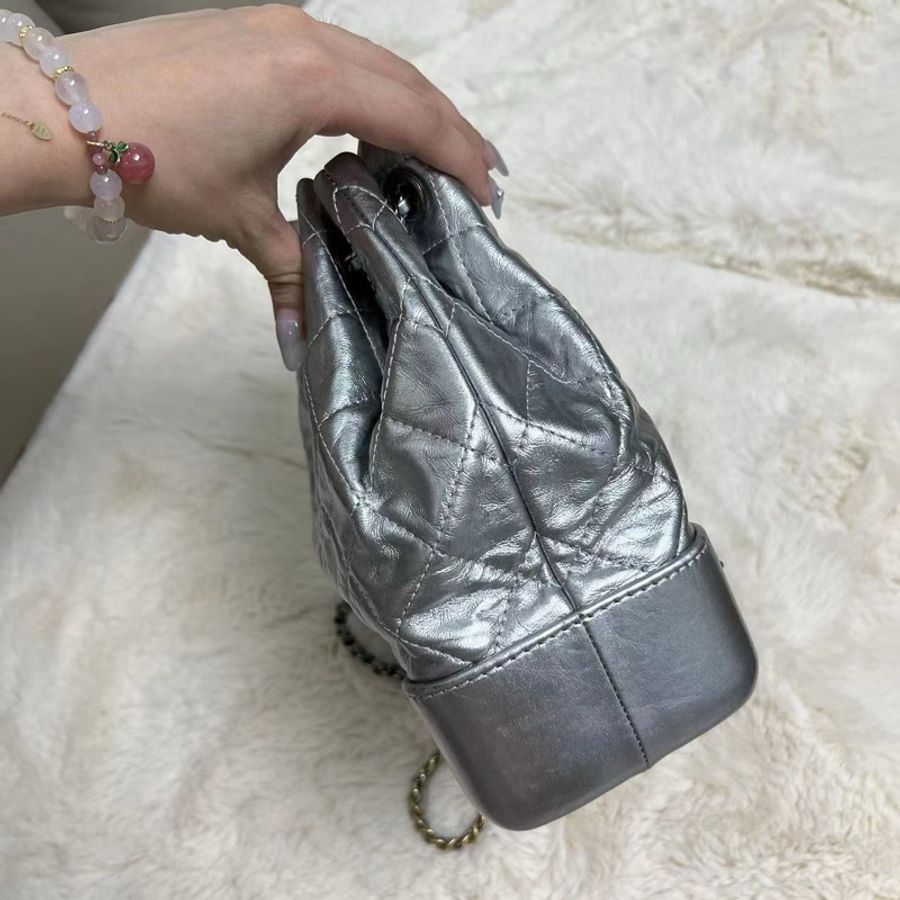 CHANEL Gabrielle 流浪包 雙肩 絕版銀色-8