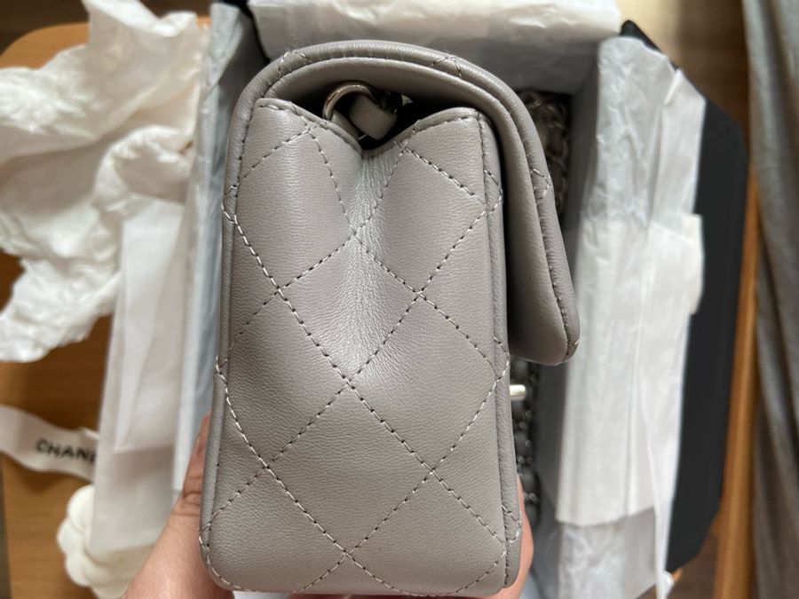 Chanel coco20 21b高級灰 羊皮銀扣-8