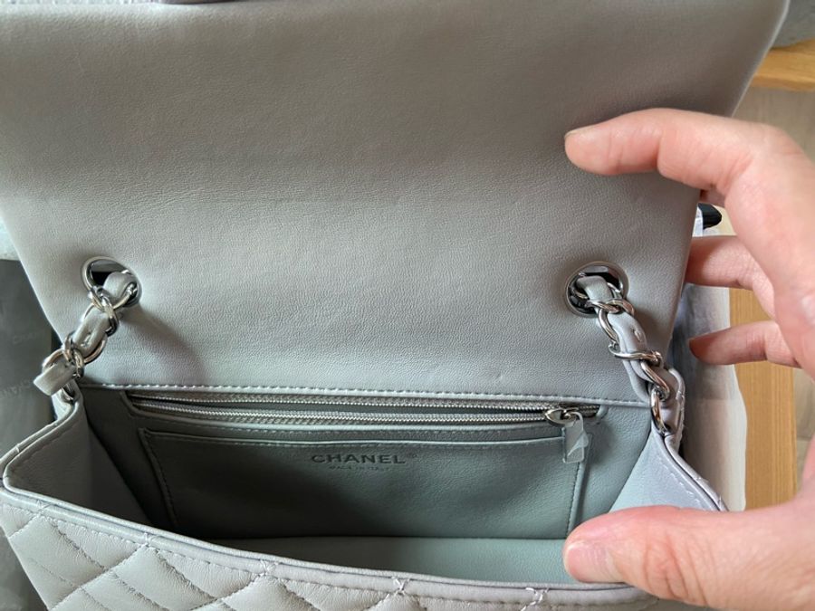Chanel coco20 21b高級灰 羊皮銀扣-13