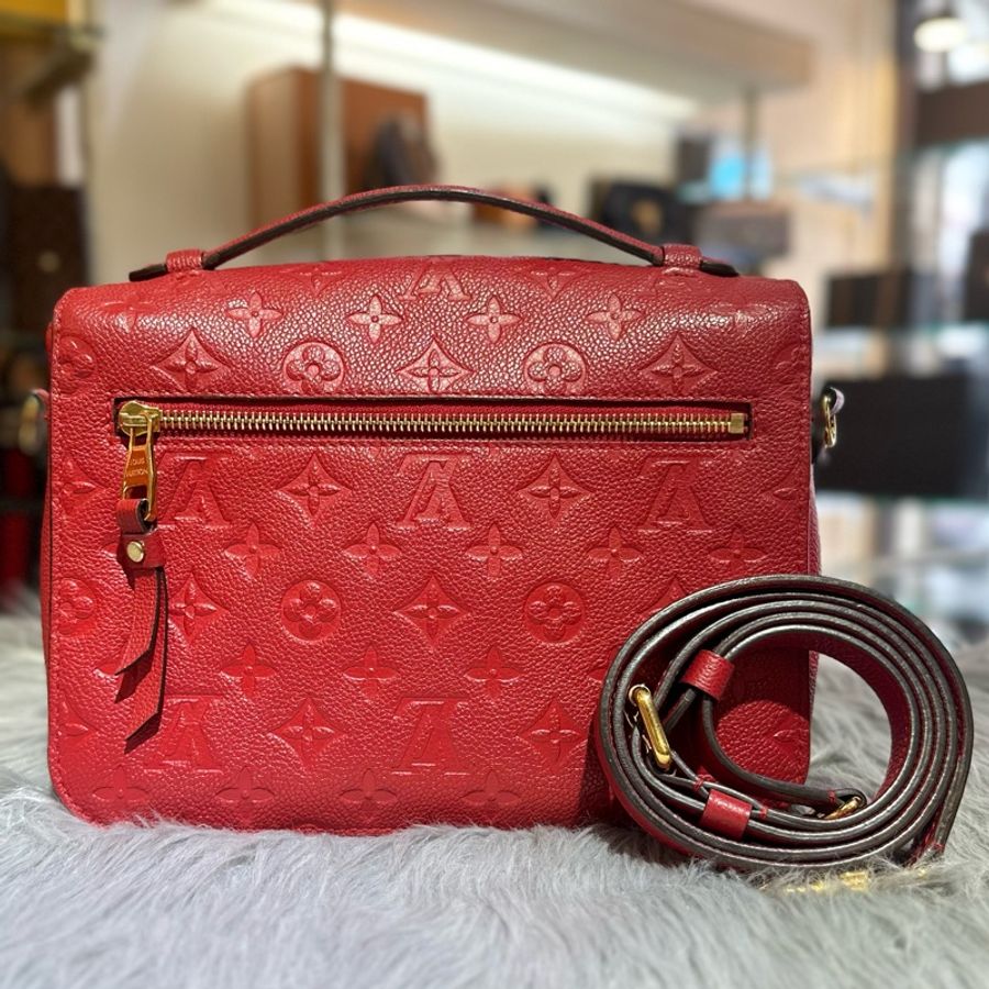 【舊愛新歡】LV紅色Monogram Pochette Métis郵差信封包-1