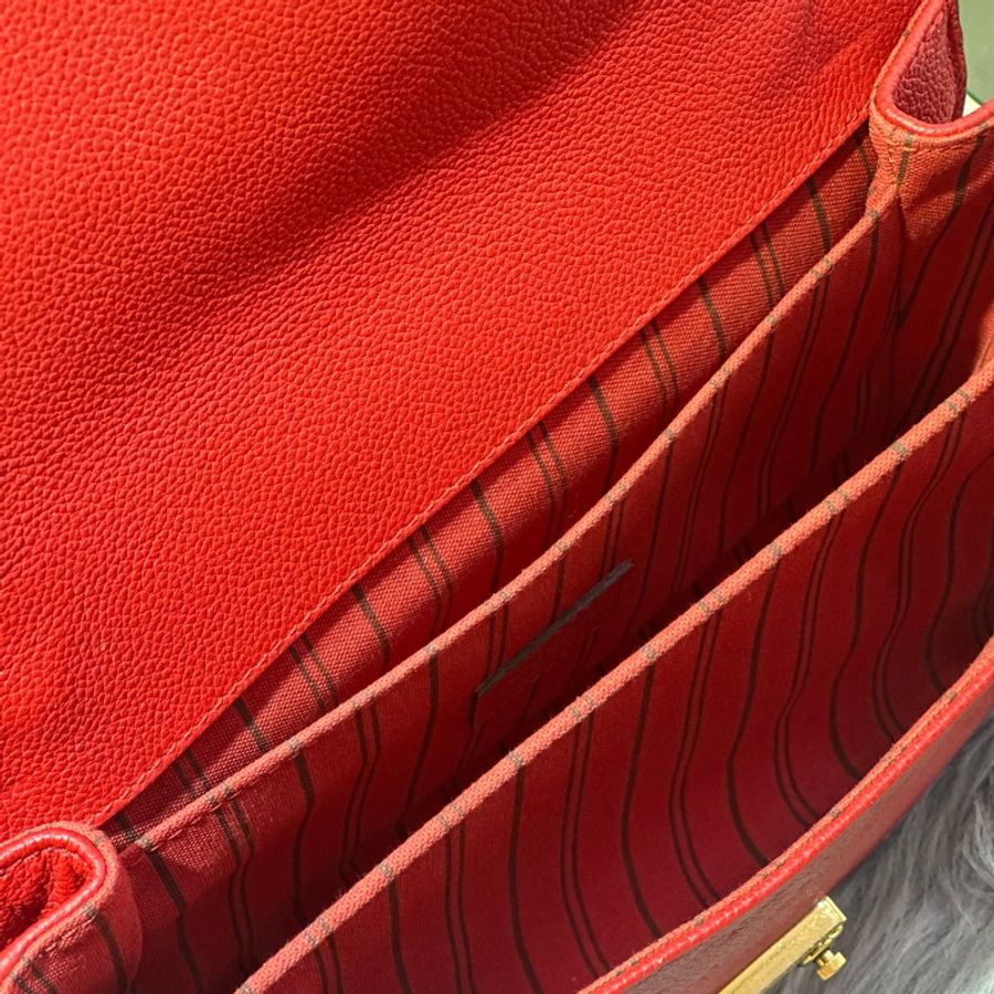【舊愛新歡】LV紅色Monogram Pochette Métis郵差信封包-5
