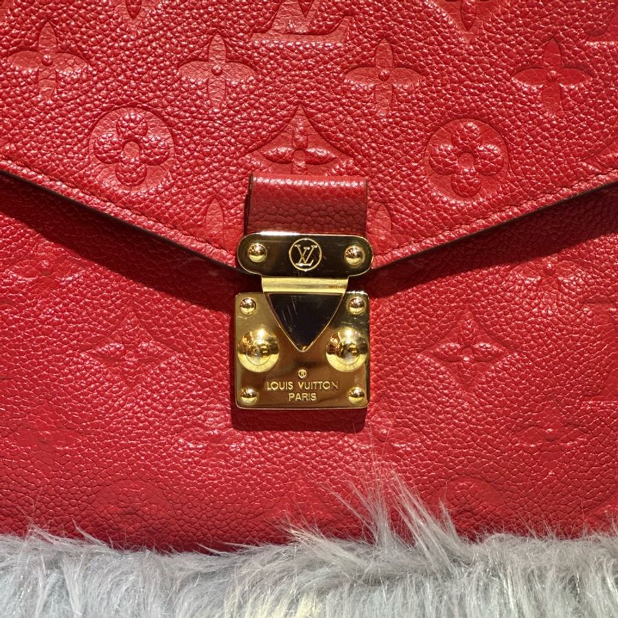 【舊愛新歡】LV紅色Monogram Pochette Métis郵差信封包-6