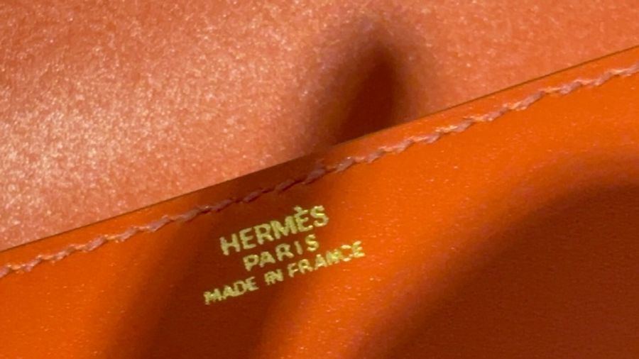 Hermes 愛馬仕 經典Medor 23系列金色金屬鉚釘Swift小牛皮手拿包（色號S5）-11