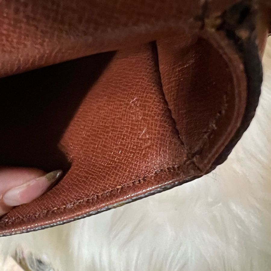 Louis Vuitton LV 絕版盾牌包 斜背 中款-13