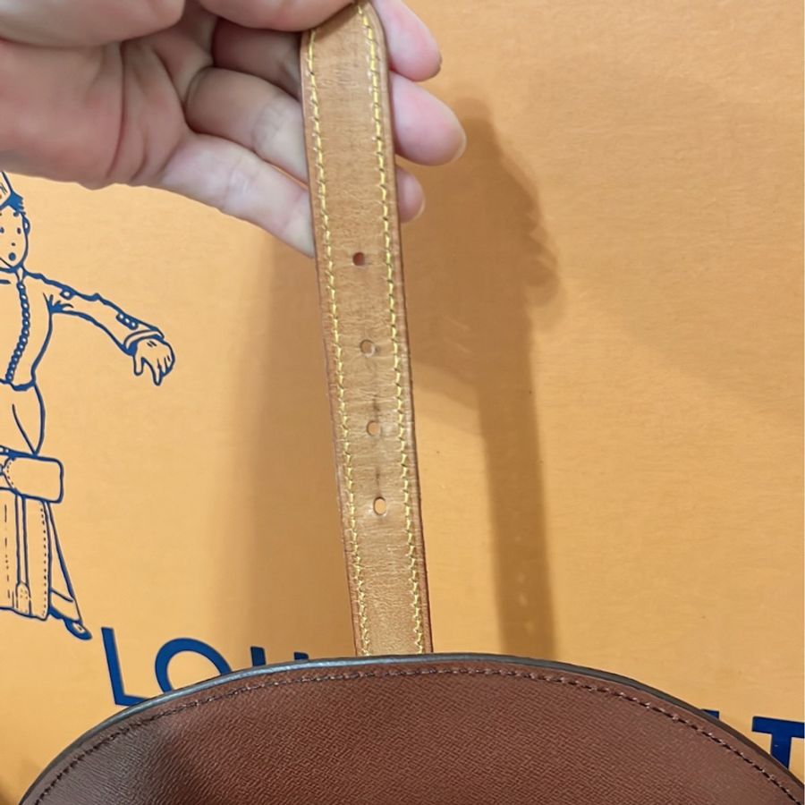 Louis Vuitton LV 絕版盾牌包 斜背 中款-15