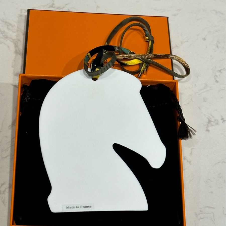 Hermes 愛馬仕 馬頭陶磁款包包吊飾(瓷白色)-2