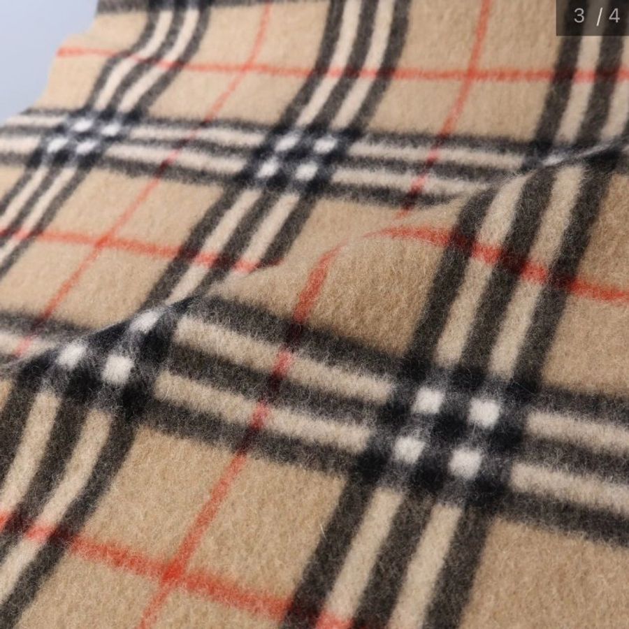 Burberry經典格紋羊絨圍巾 極美款✨-2