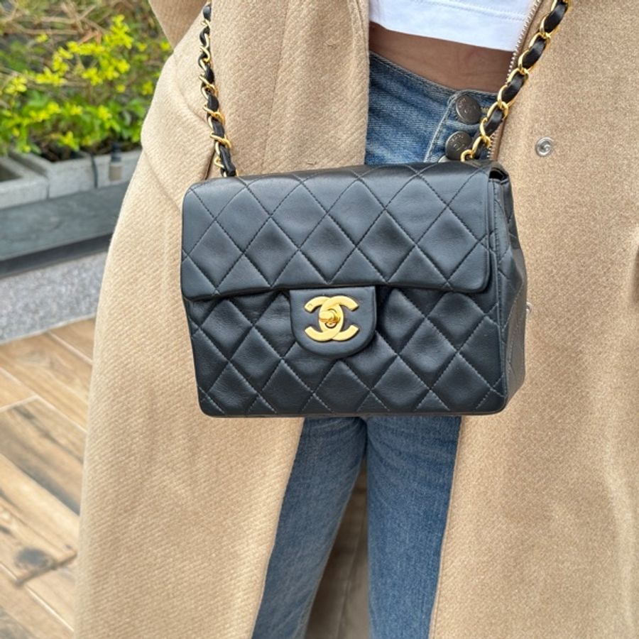 Chanel 黑色方胖 羊皮 9成新-5