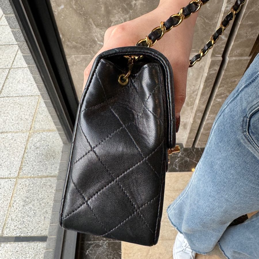 Chanel 黑色方胖 羊皮 9成新-7