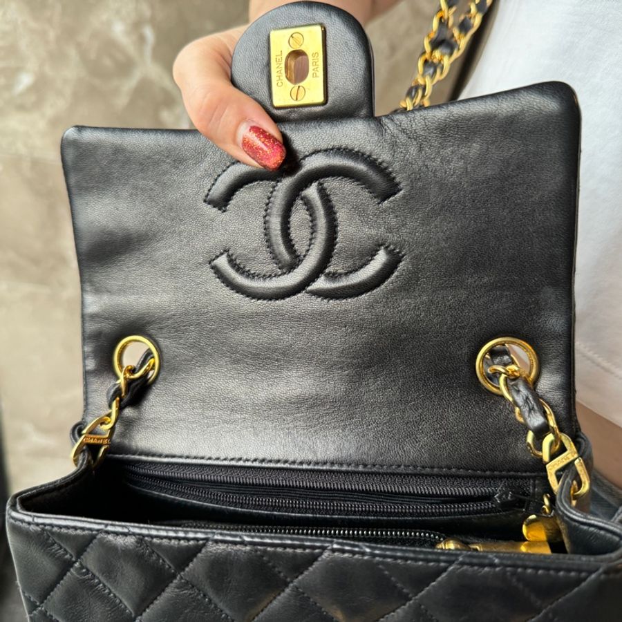Chanel 黑色方胖 羊皮 9成新-19