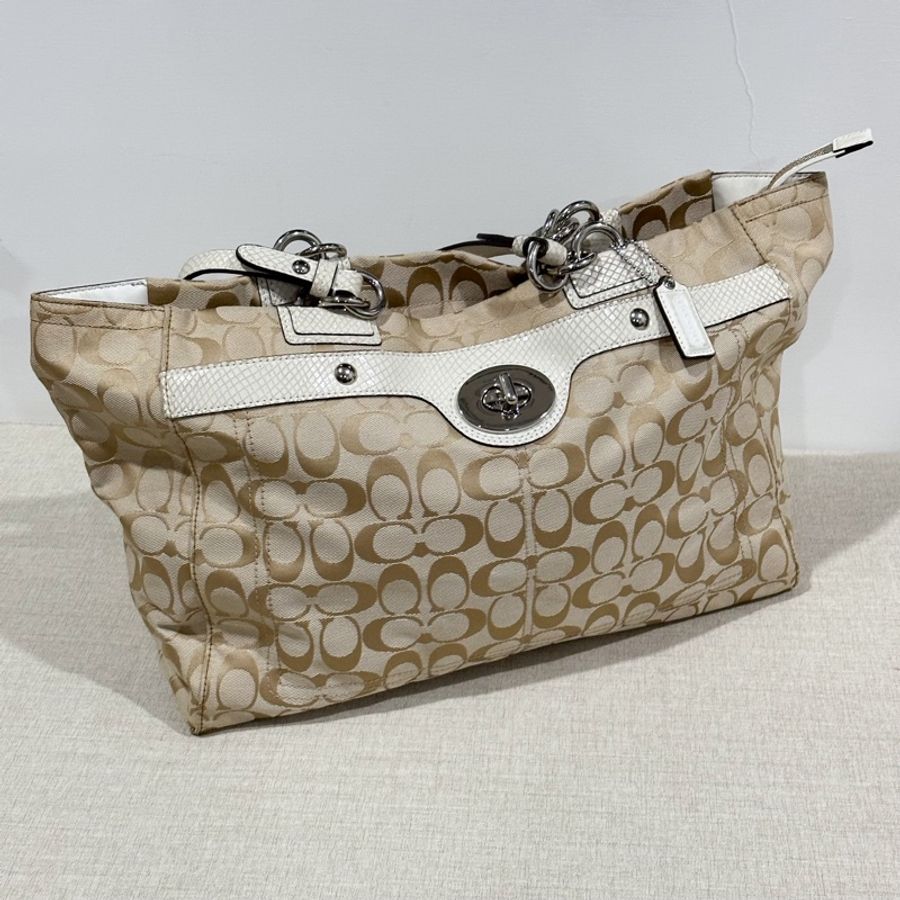 COACH經典LOGO托特包-0