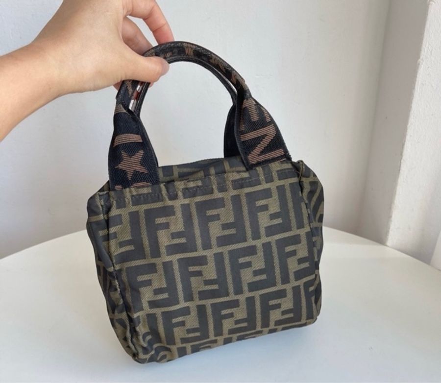 Fendi 小手提包 遛狗包-0
