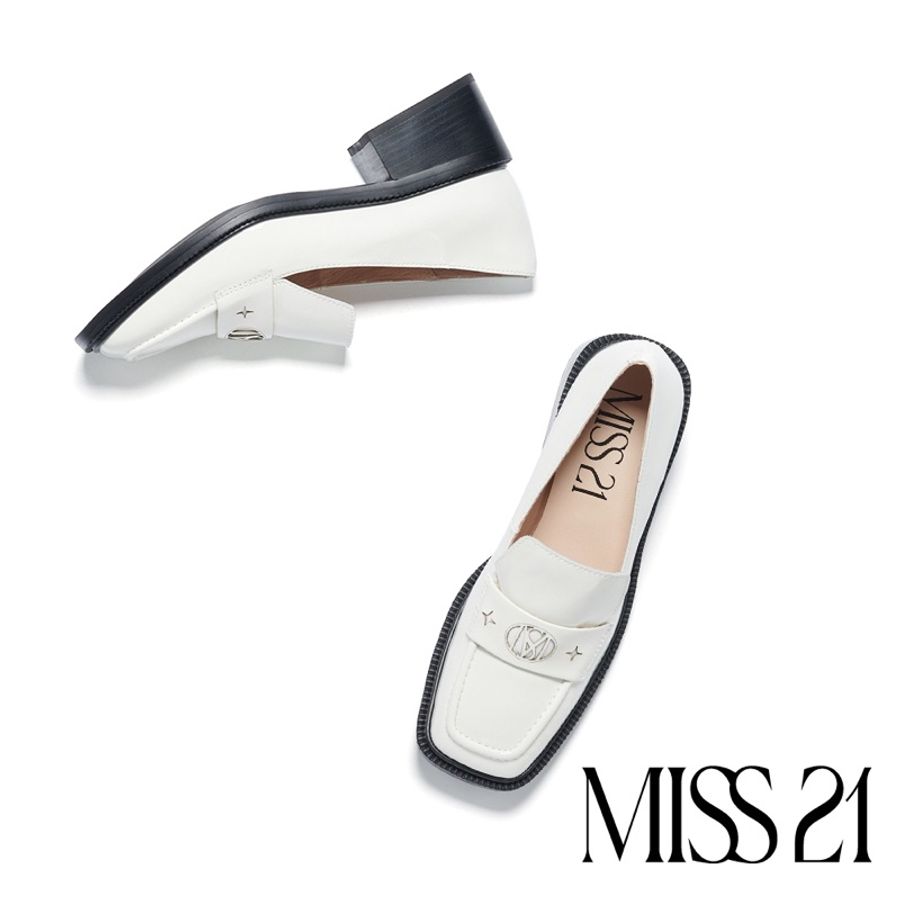 【MISS 21】新式復古LOGO牛漆皮大方頭樂福高跟鞋(白)-0