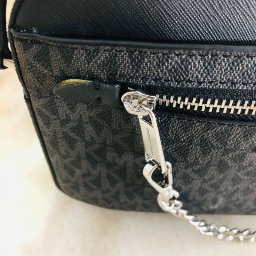 MICHAEL KORS MK掛鍊滿版斜背相機包-9