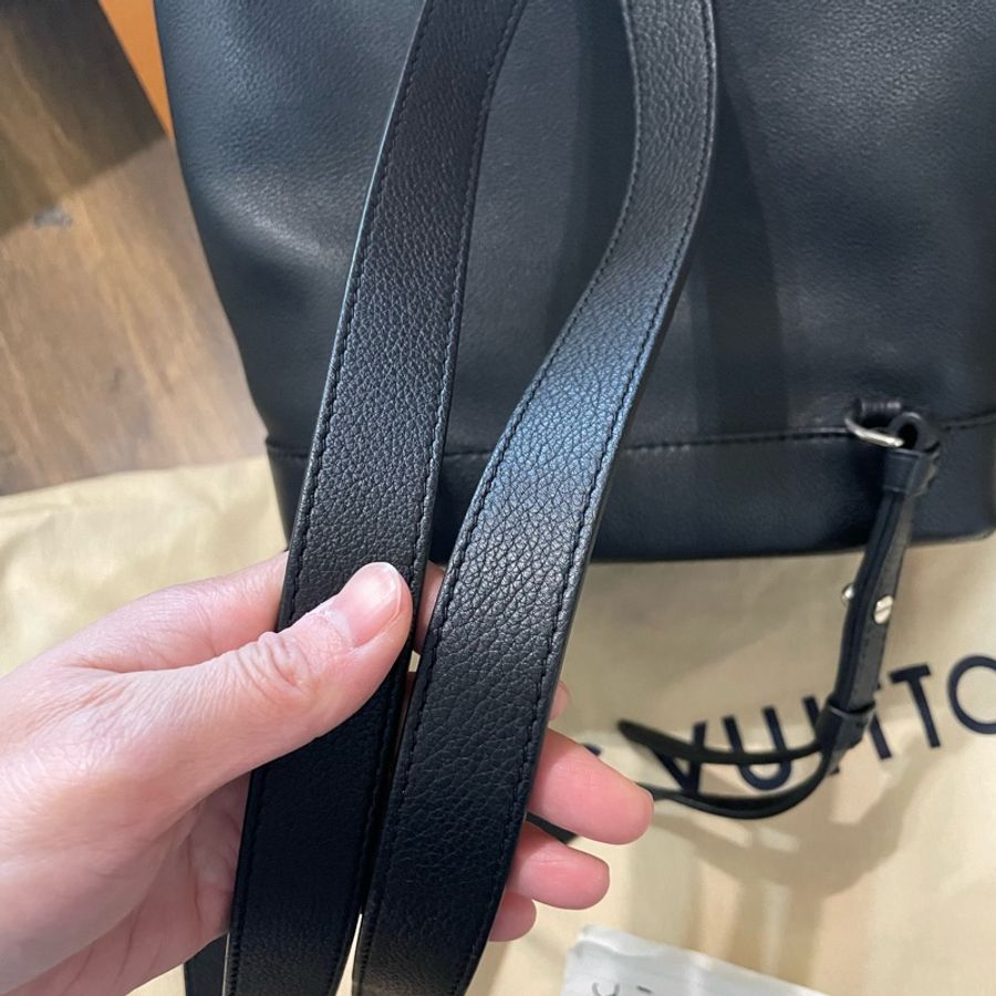LV lockme backpack 後背包黑色銀扣 正常版-28