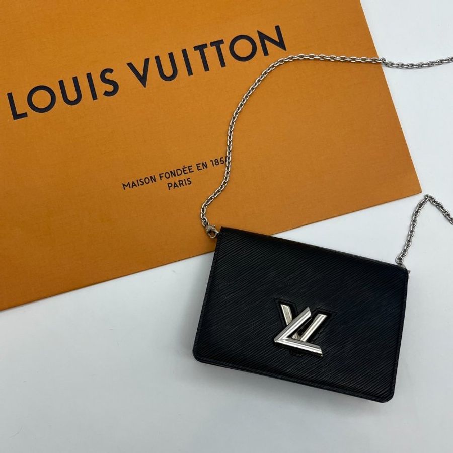 Louis Vuitton LV 晶片款 黑色EPI皮TWIST鍊包/肩背包/斜背包/腰包/手拿包-0