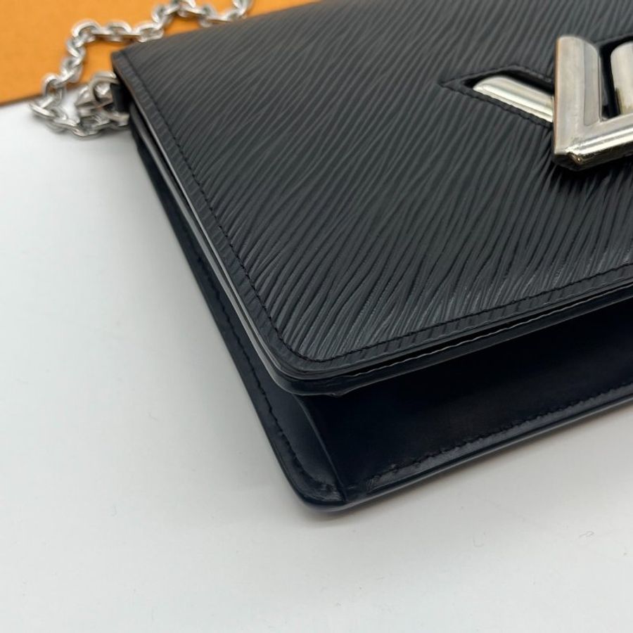 Louis Vuitton LV 晶片款 黑色EPI皮TWIST鍊包/肩背包/斜背包/腰包/手拿包-4