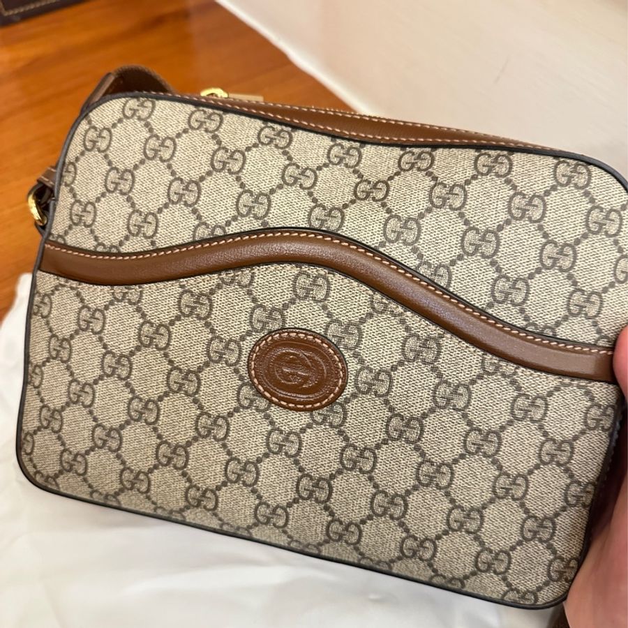 GUCCI 咖PVC橫式斜背包-1