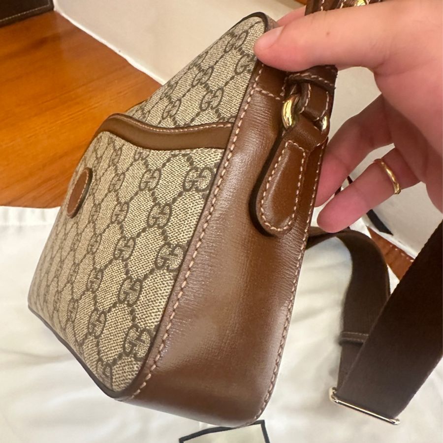 GUCCI 咖PVC橫式斜背包-3