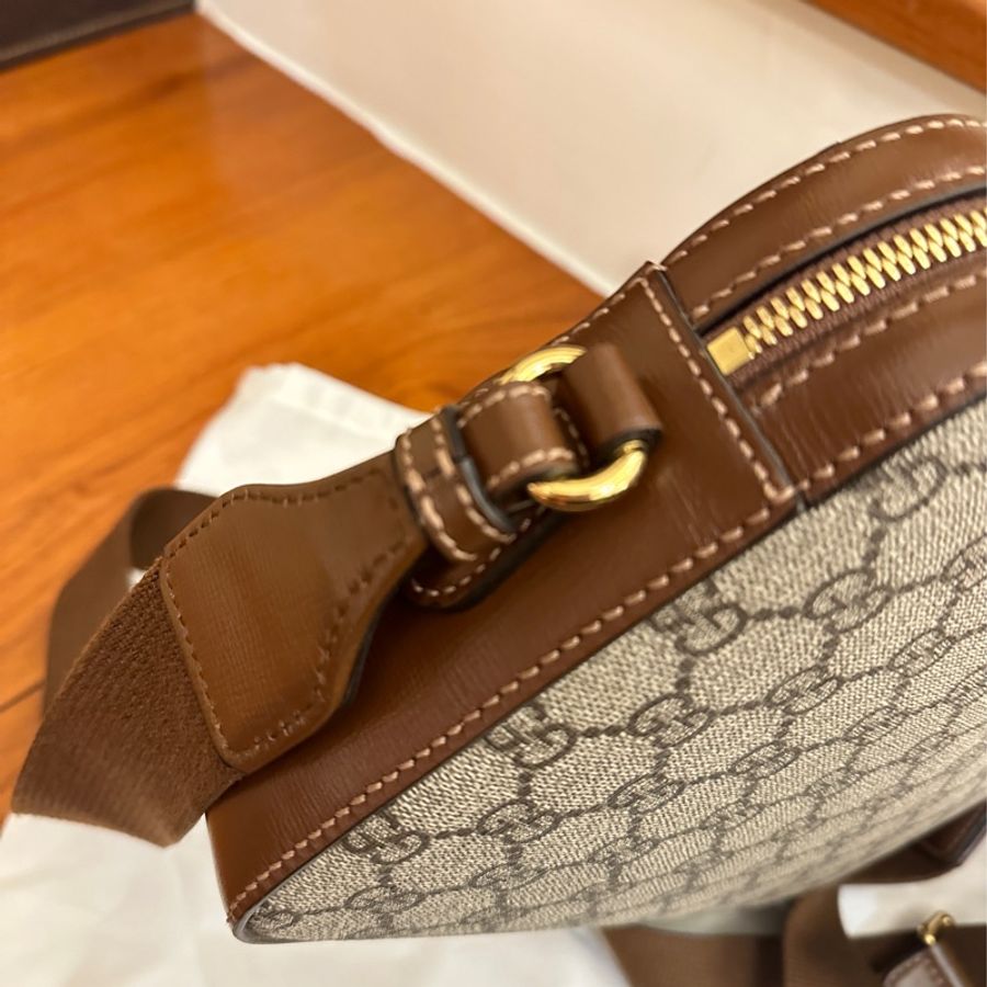 GUCCI 咖PVC橫式斜背包-7