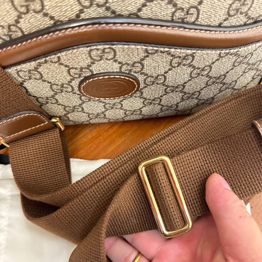 GUCCI 咖PVC橫式斜背包-13