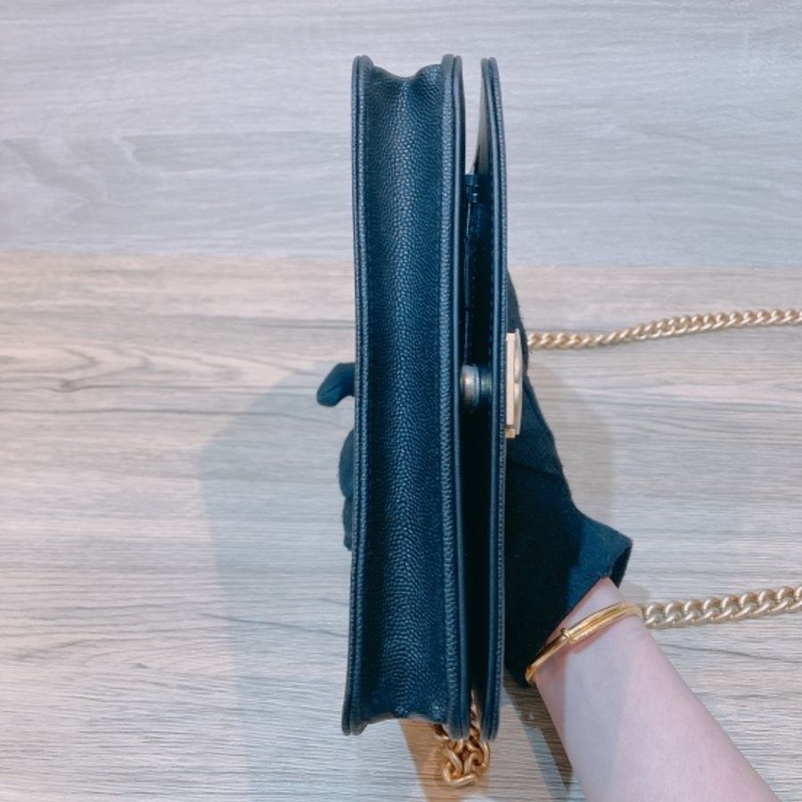 CHANEL 荔枝牛皮 鏈條包BOY WALLET ON CHAIN-4