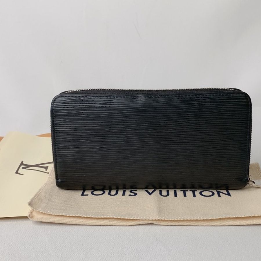 LV 經典EPI水波紋拉鍊長夾-1
