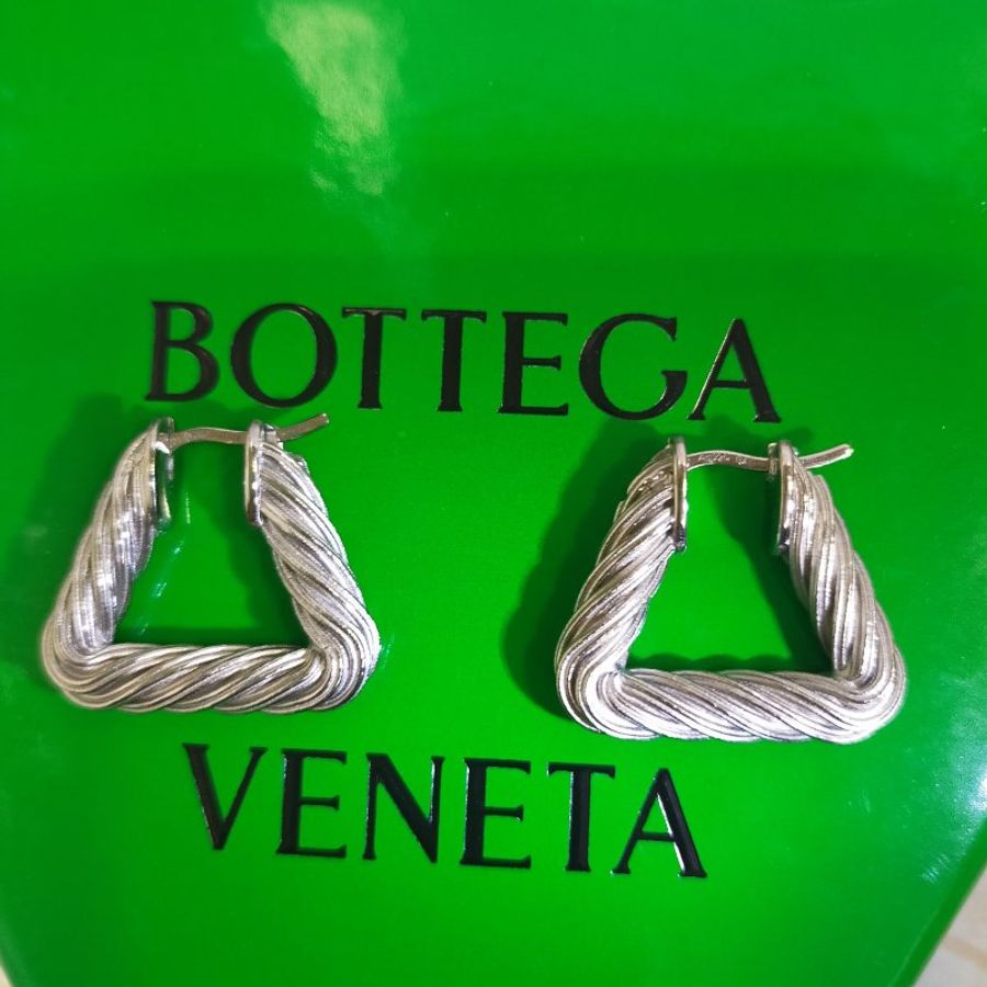 Bottega Veneta 699459 手工純銀三角圈耳環 銀色-1