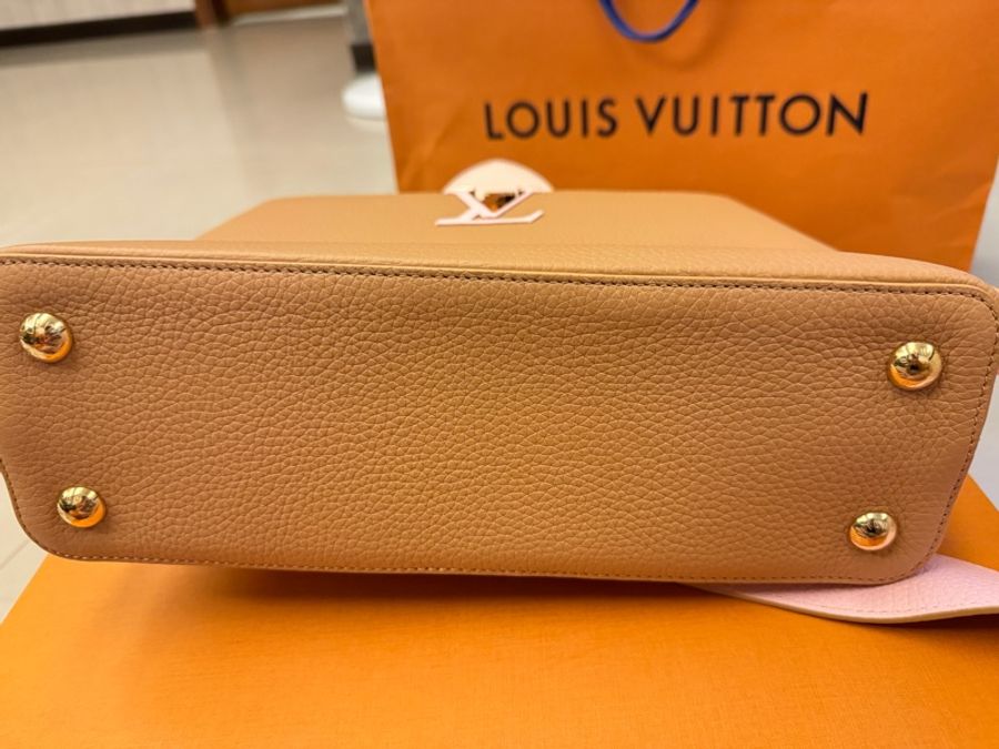 LV Capucines MM 手提肩背兩用包-12