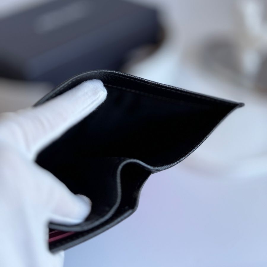 Prada Saffiano medium leather wallet-11
