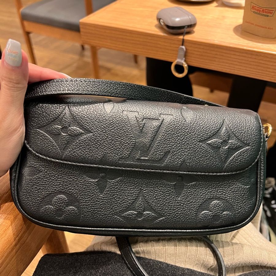 LV Wallet on Chain Ivy / 2條背袋-0