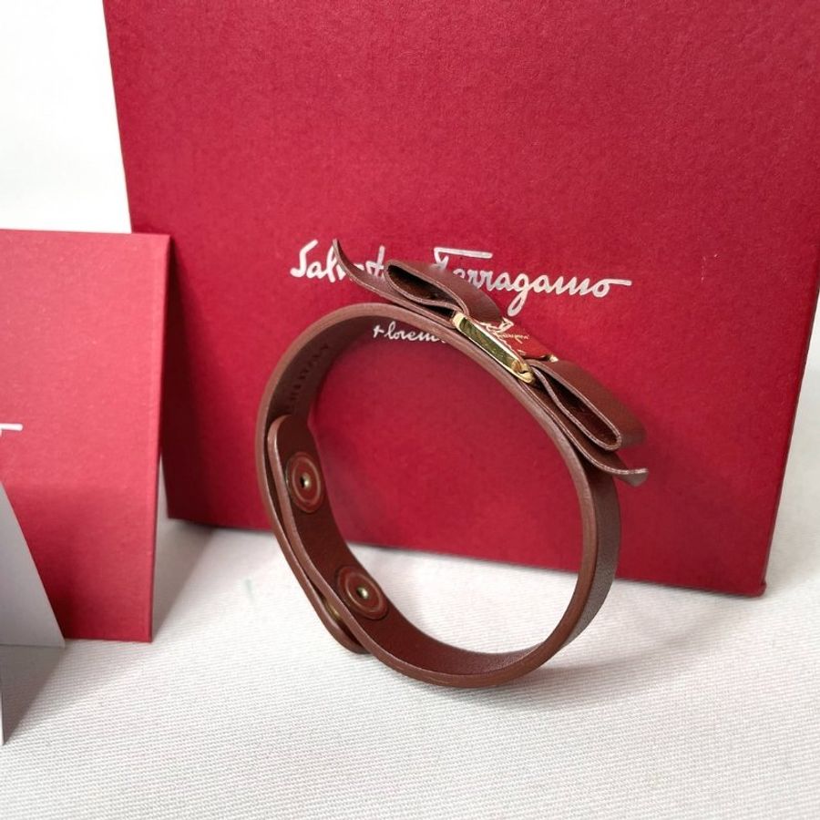 Ferragamo 菲拉格慕 蝴蝶結皮革手環-6