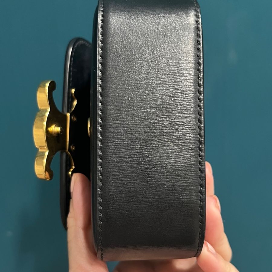 時髦度💯全配Celine mini triomphe bag 迷你凱旋門包-3