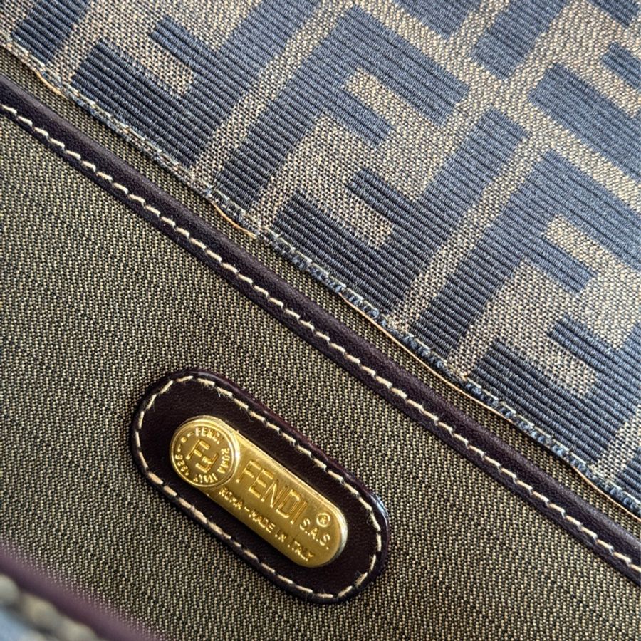 Fendi 中古信封郵差側背包-10