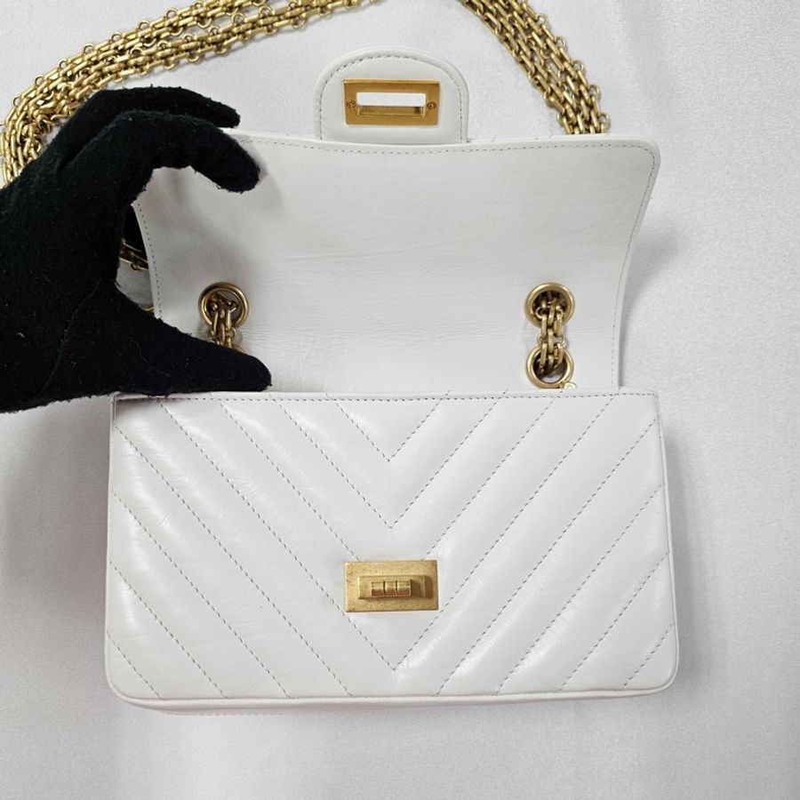 Chanel 2.55 mini-9