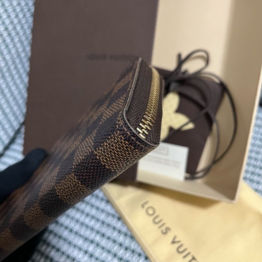 Louis Vuitton 咖啡棋盤格紅內裡拉鍊長夾-21