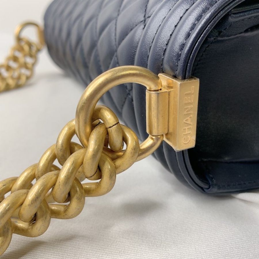 CHANEL 全新羊皮藍金BOY 25-9
