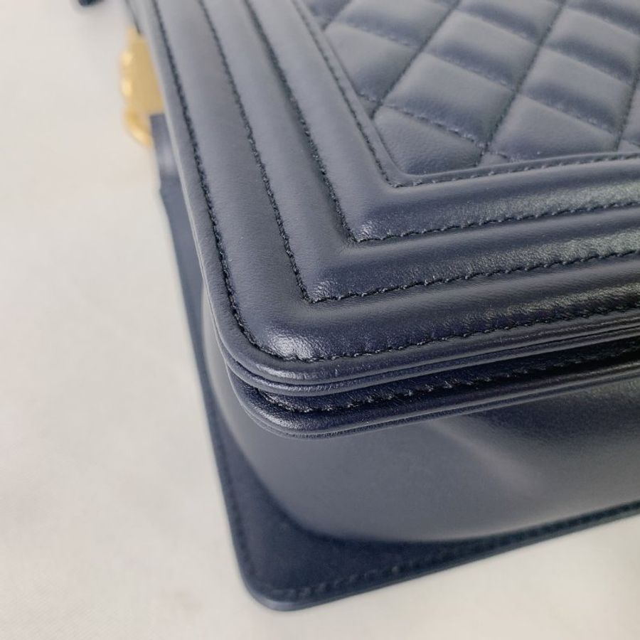 CHANEL 全新羊皮藍金BOY 25-14