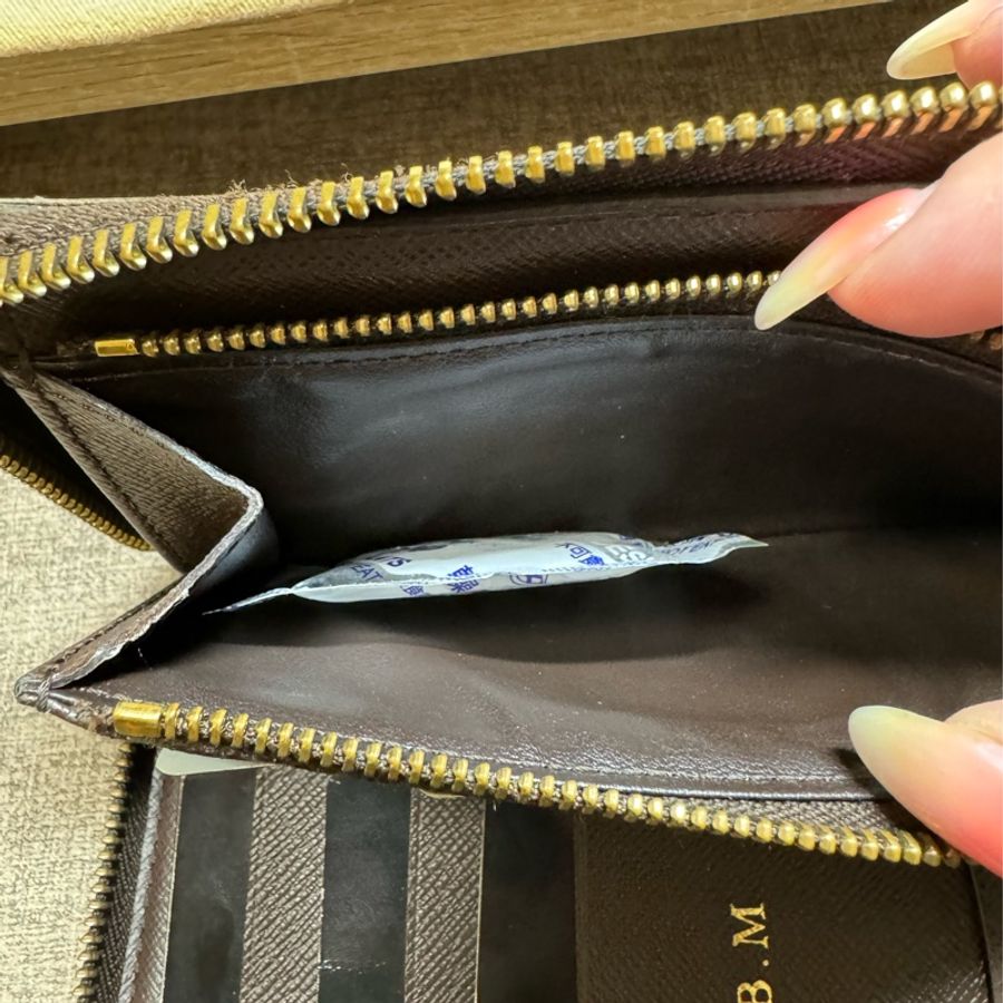 Louis Vuitton 路易威登 N60028 棋盤格LOGO Damier Ebene帆布10卡拉鍊中夾(咖啡)-15