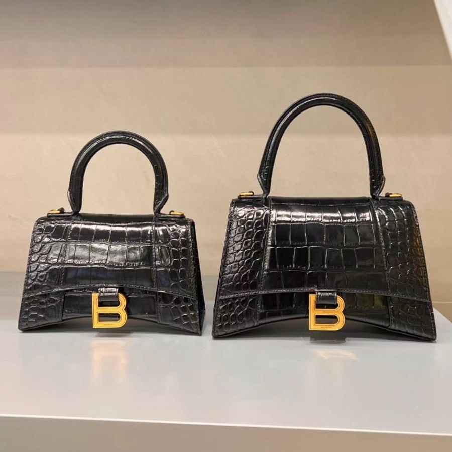 🌸2025春夏新品🌸Balenciaga 592833 Hourglass XS 鱷魚紋小牛皮沙漏包 黑色金釦-9