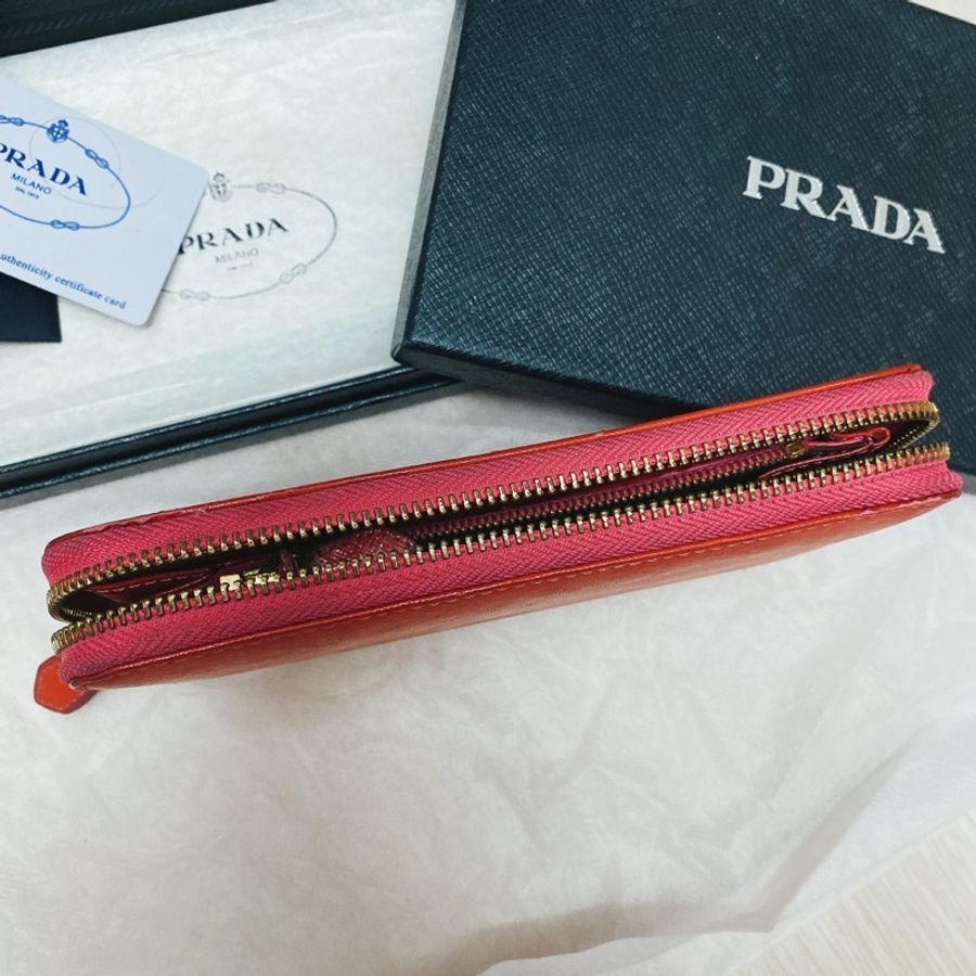 PRADA Saffiano Floral 防刮牛皮拉鍊長夾-3