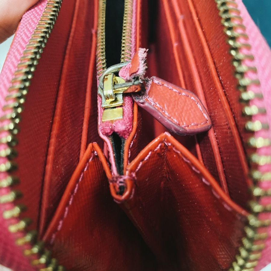 PRADA Saffiano Floral 防刮牛皮拉鍊長夾-8