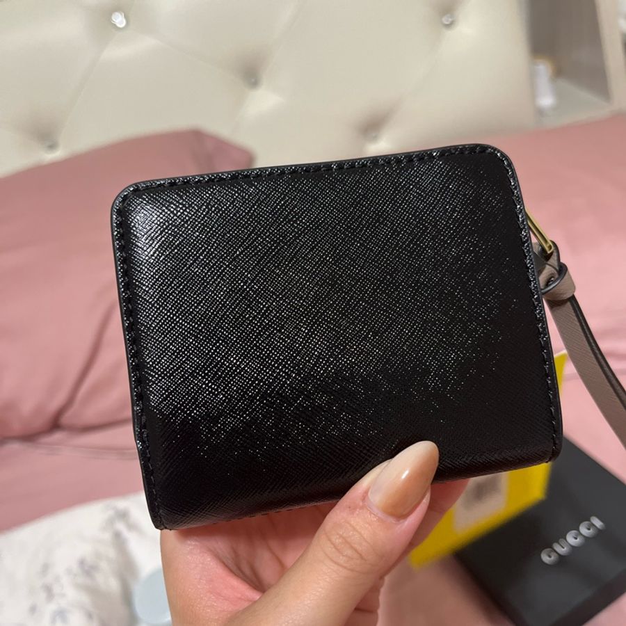 MARC JACOBS-1