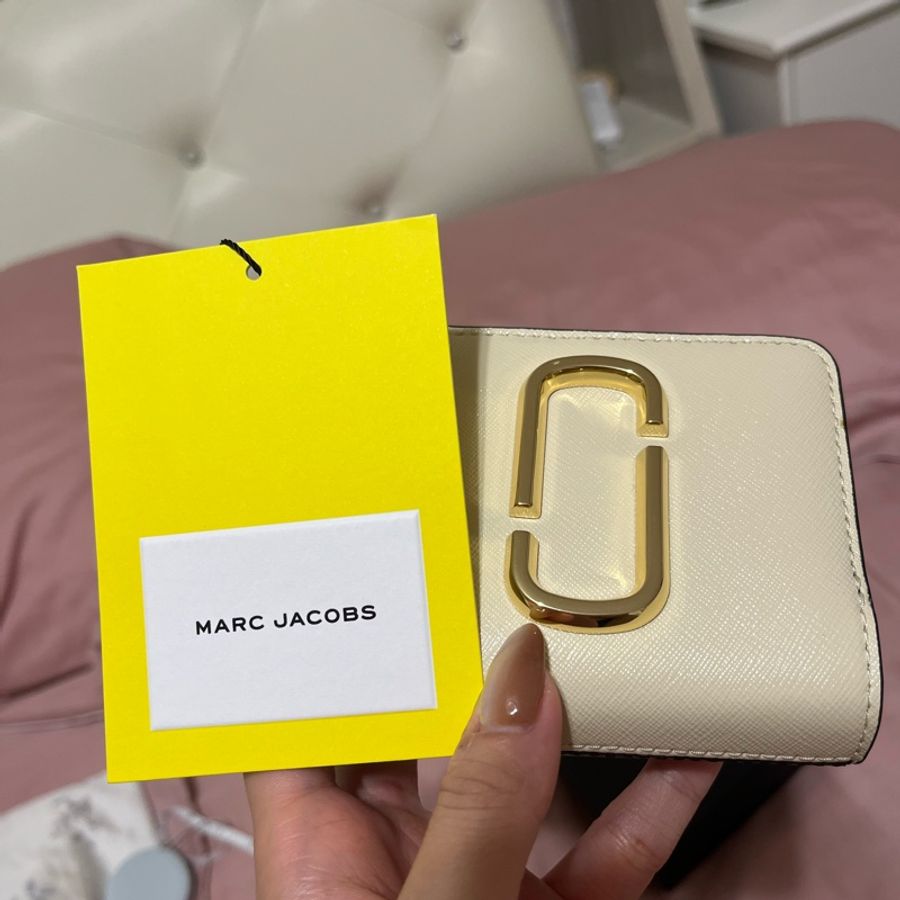 MARC JACOBS-3