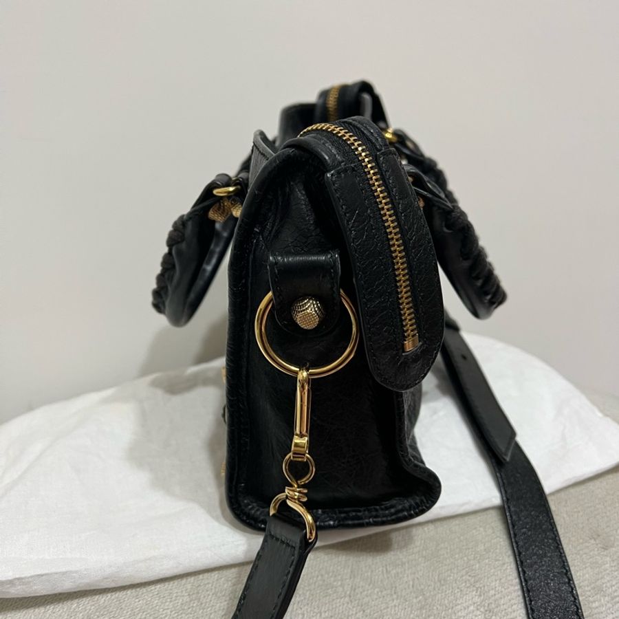 BALENCIAGA 巴黎世家 mini city黑金機車包-7