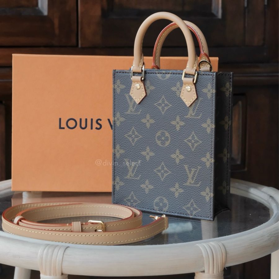 Louis Vuitton petit sac plat LV琴譜包-1