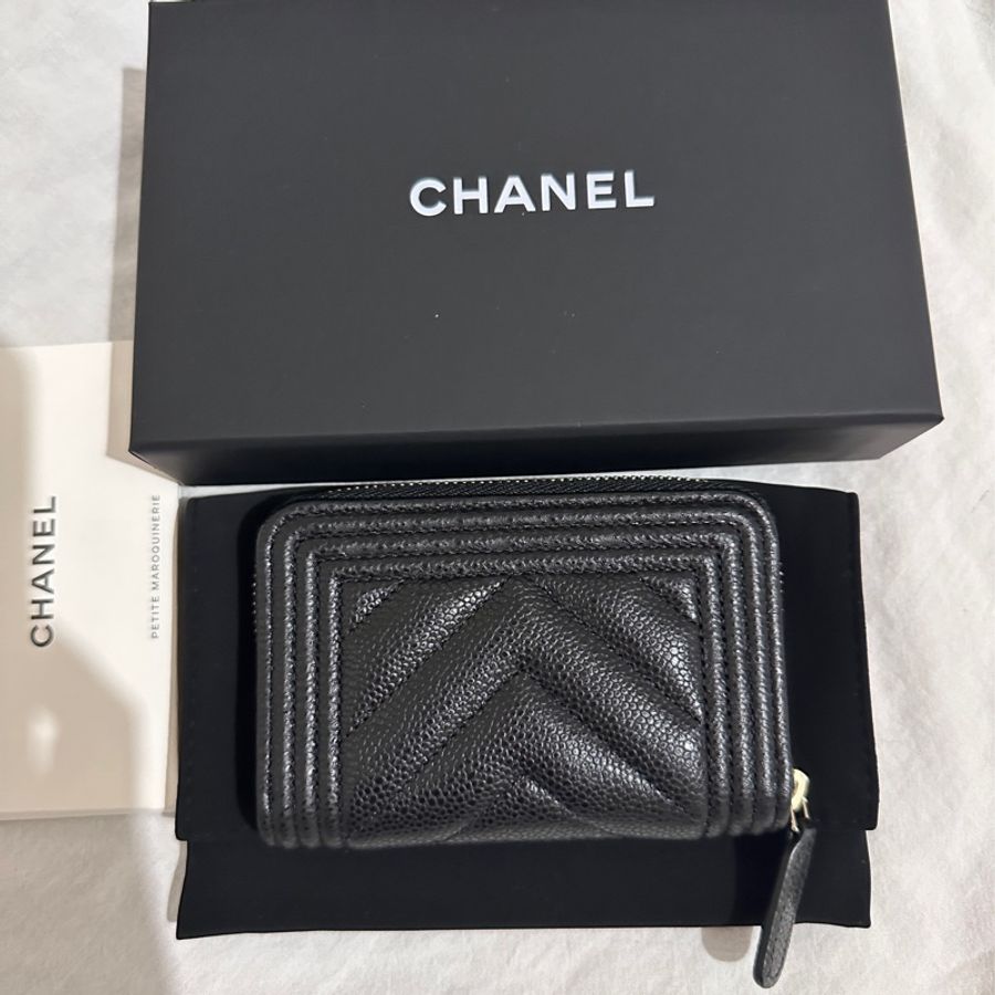 Chanel Boy拉鏈零錢包-1