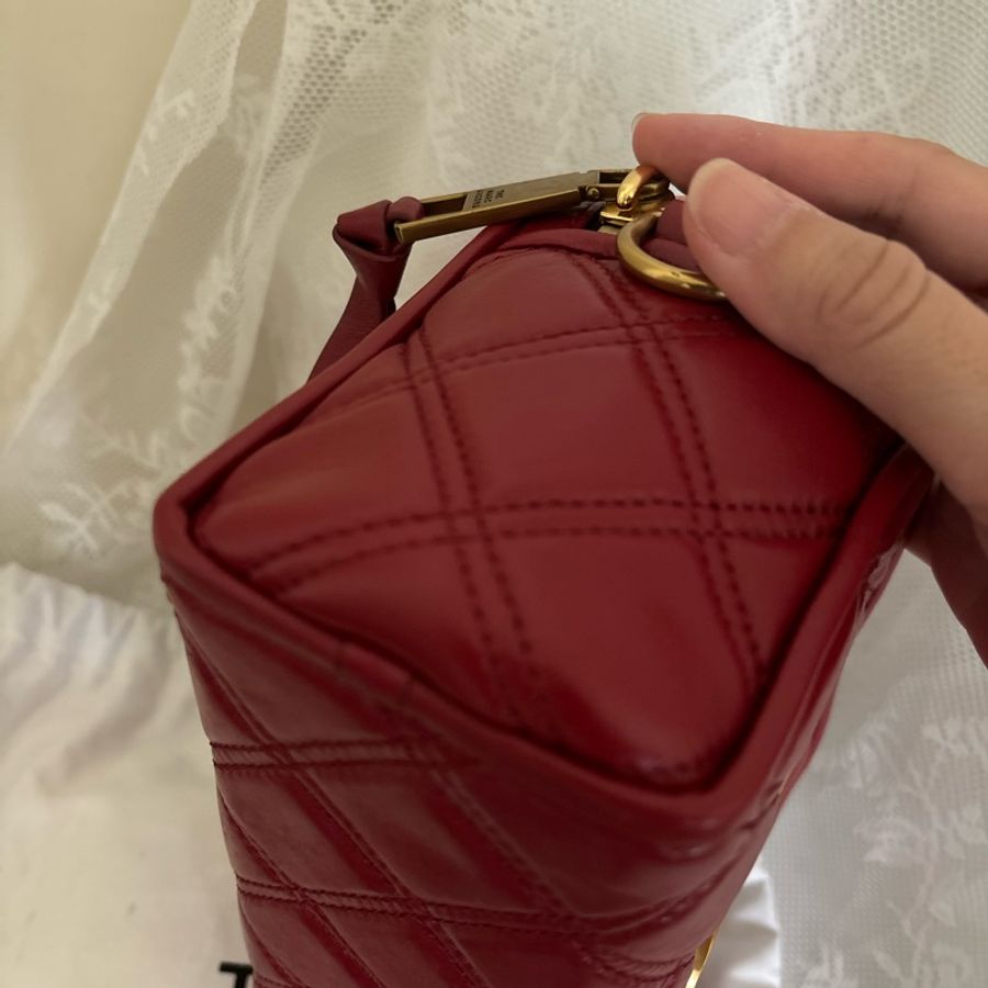 Marc jacobs 紅色相機包-7